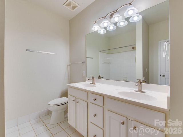 400 Clarice Avenue 175, Charlotte, NC 28204