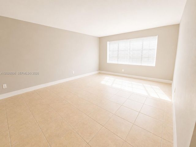 13700 NE 6th Ave 106, North Miami, FL 33161