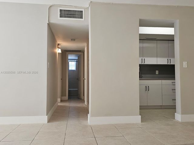 13700 NE 6th Ave 106, North Miami, FL 33161