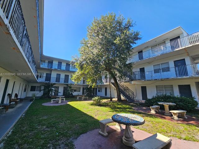13700 NE 6th Ave 106, North Miami, FL 33161