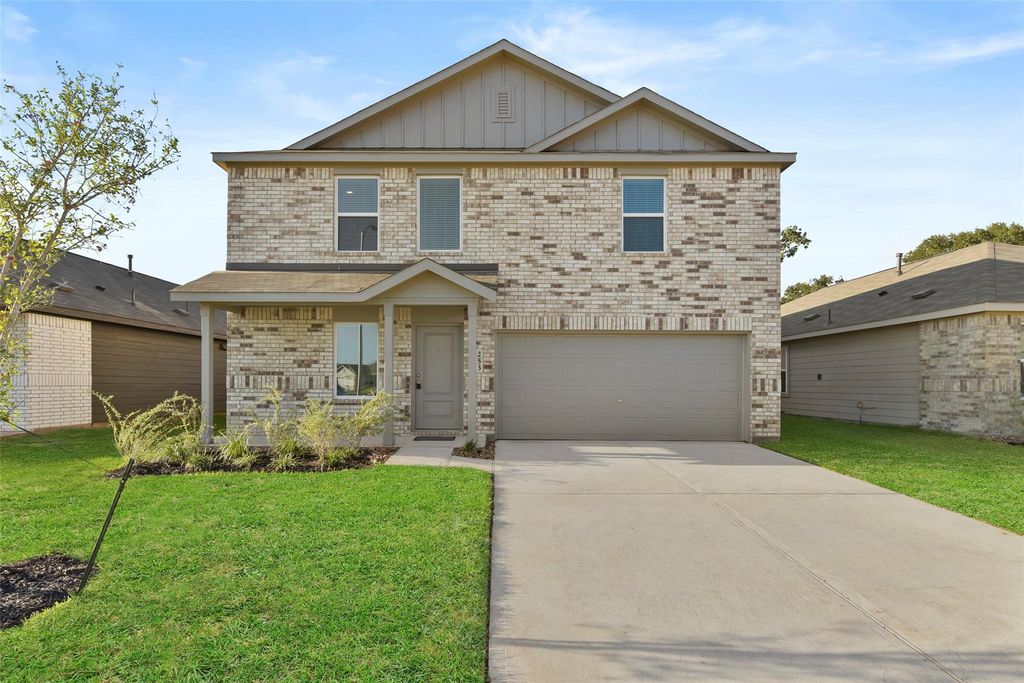253 Douglas Hills Drive, Magnolia, TX 77354