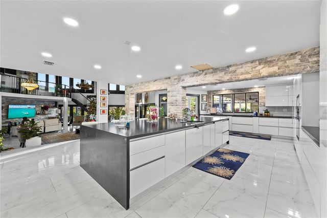 4131 NW 99TH Avenue, Coral Springs, FL 33065