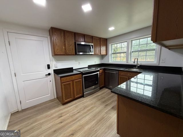 1252 Lawrenceville Suwanee Road, Lawrenceville, GA 30043