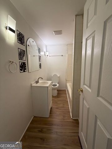 1252 Lawrenceville Suwanee Road, Lawrenceville, GA 30043