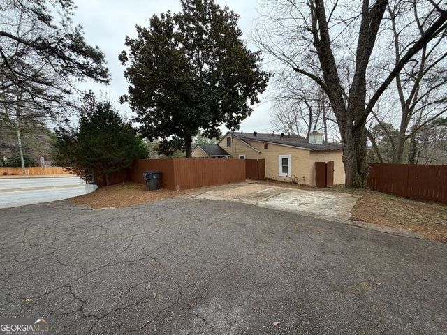 1252 Lawrenceville Suwanee Road, Lawrenceville, GA 30043