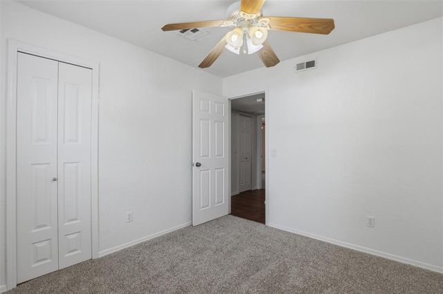 1604 NE 4th Street, Moore, OK 73160