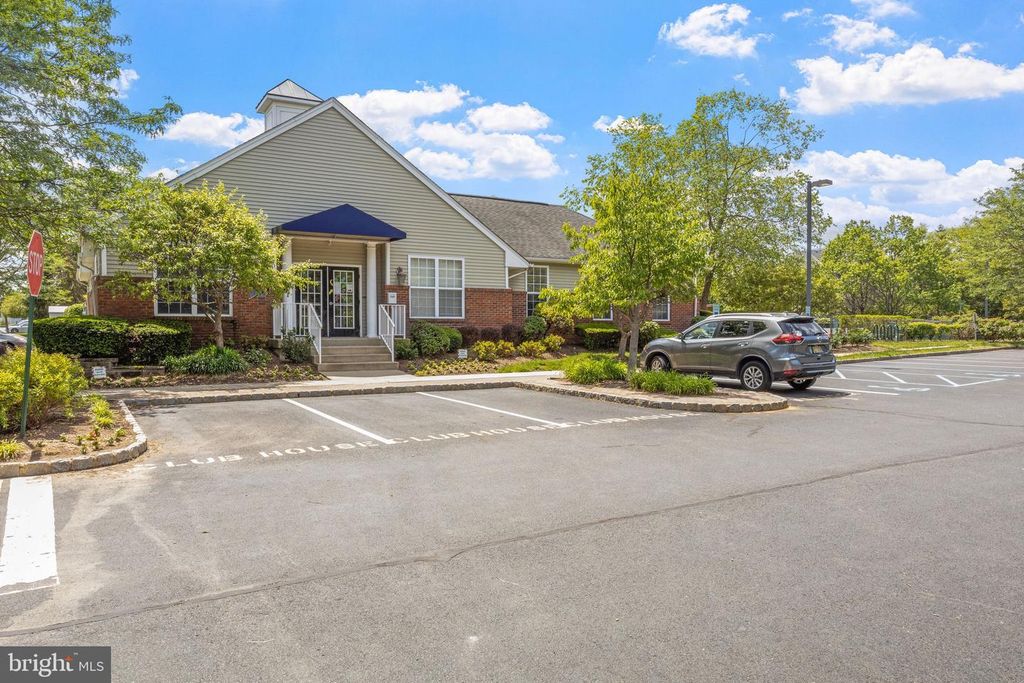 1106 DAHLIA CIR, Dayton, NJ 08810