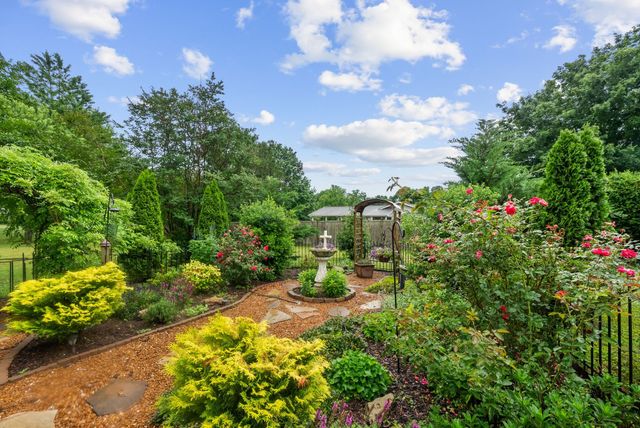 101 Fairmont Dr, Franklin, TN 37064