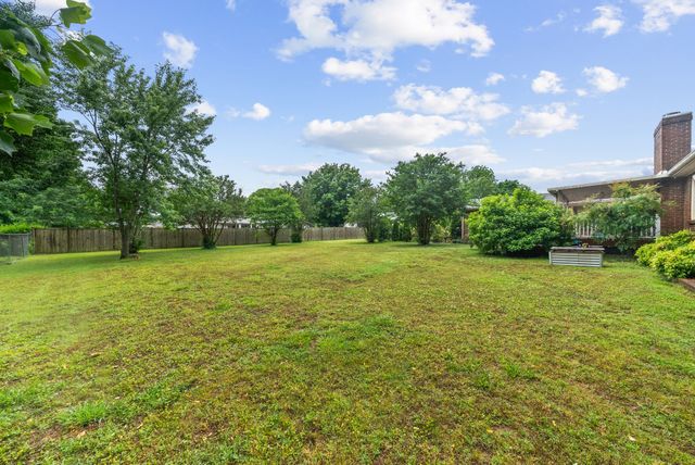 101 Fairmont Dr, Franklin, TN 37064