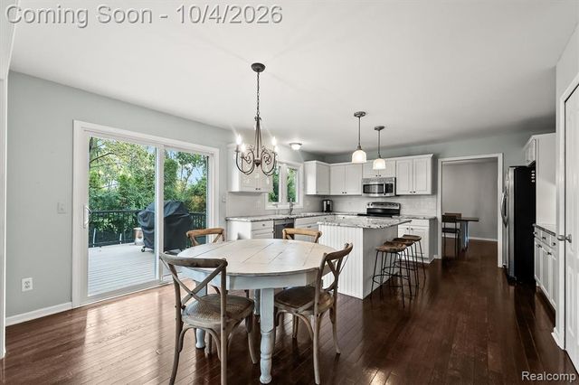 4126 Villager Drive, Lake Orion, MI 48359