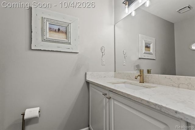4126 Villager Drive, Lake Orion, MI 48359