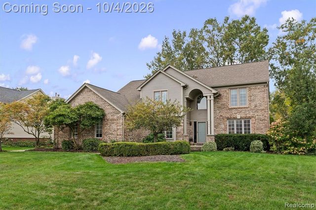4126 Villager Drive, Lake Orion, MI 48359