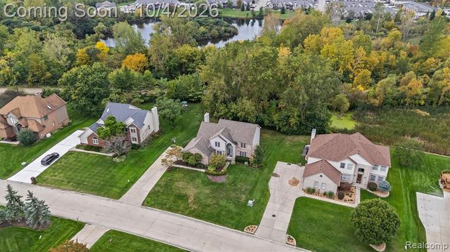 4126 Villager Drive, Lake Orion, MI 48359