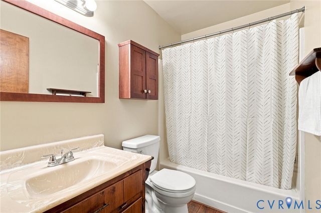 7266 Trimiew Estate Ln, Hanover, VA 23111