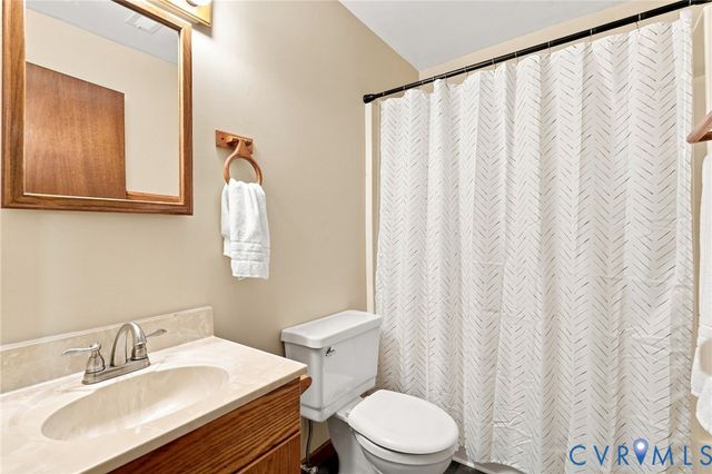 7266 Trimiew Estate Ln, Hanover, VA 23111