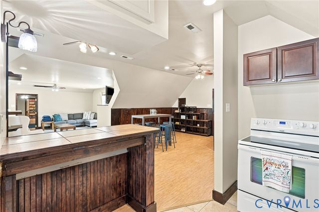 7266 Trimiew Estate Ln, Hanover, VA 23111