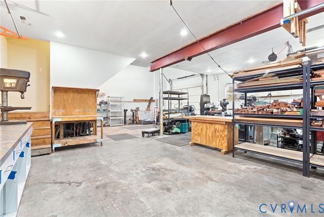 7266 Trimiew Estate Ln, Hanover, VA 23111