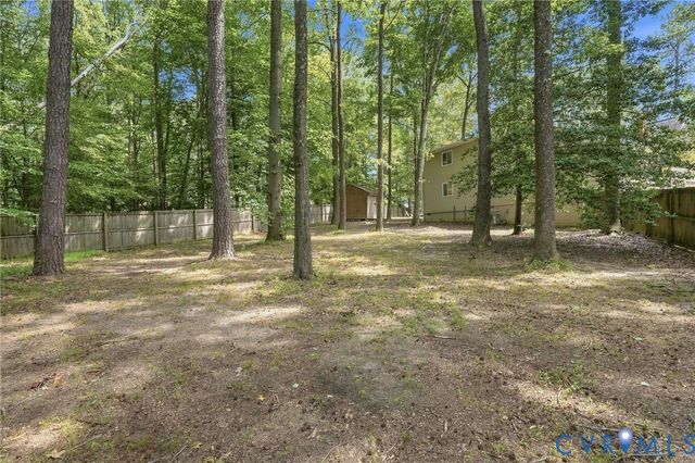 7266 Trimiew Estate Ln, Hanover, VA 23111