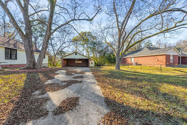 1709 18th Avenue, Phenix City, AL 36867