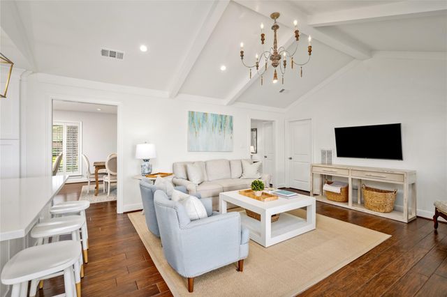 706 Walnut Bend Lane, Houston, TX 77042