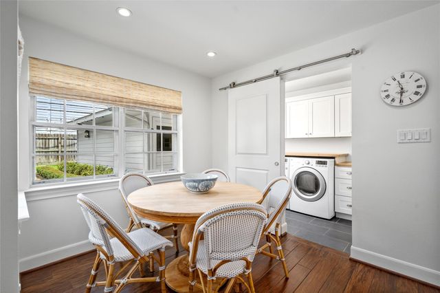 706 Walnut Bend Lane, Houston, TX 77042