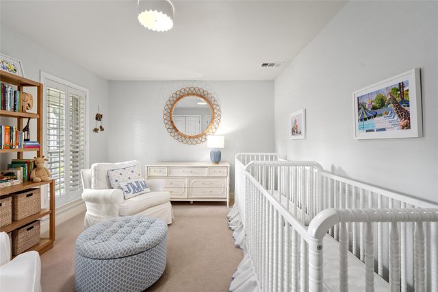 706 Walnut Bend Lane, Houston, TX 77042