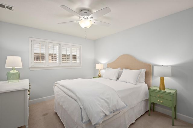 706 Walnut Bend Lane, Houston, TX 77042