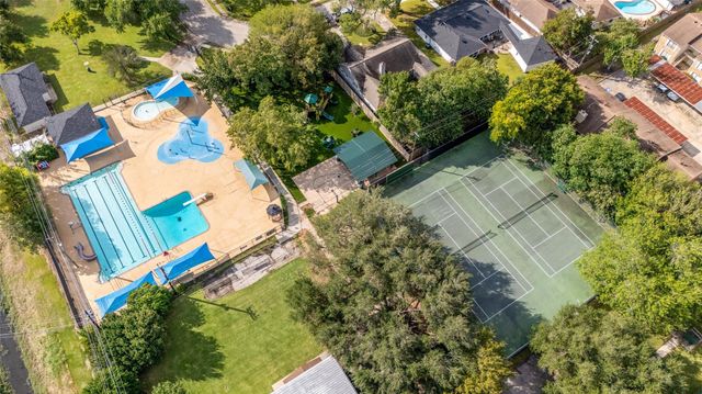 706 Walnut Bend Lane, Houston, TX 77042