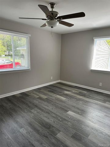 6161 River Road, Flushing, MI 48433