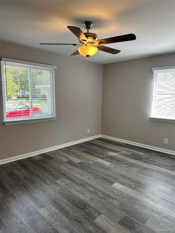 6161 River Road, Flushing, MI 48433