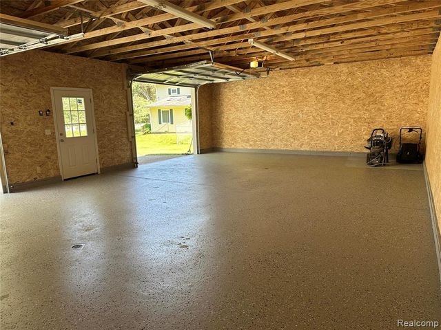 6161 River Road, Flushing, MI 48433
