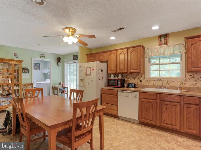 205 CLYDE BORUM RD, Inwood, WV 25428