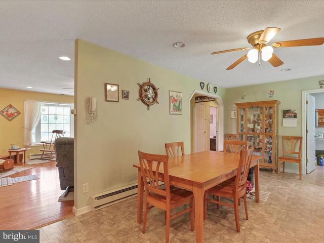205 CLYDE BORUM RD, Inwood, WV 25428