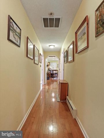 205 CLYDE BORUM RD, Inwood, WV 25428
