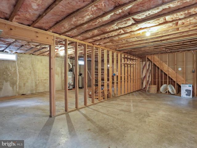 205 CLYDE BORUM RD, Inwood, WV 25428