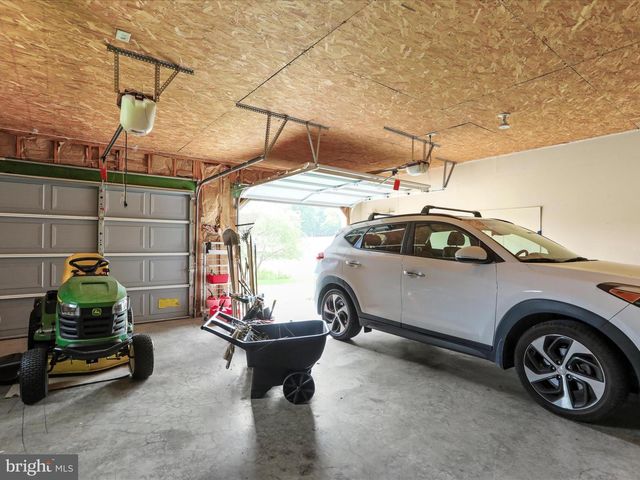 205 CLYDE BORUM RD, Inwood, WV 25428