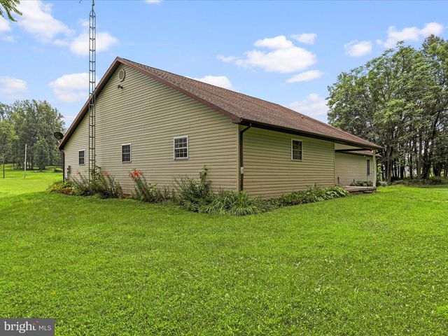 205 CLYDE BORUM RD, Inwood, WV 25428