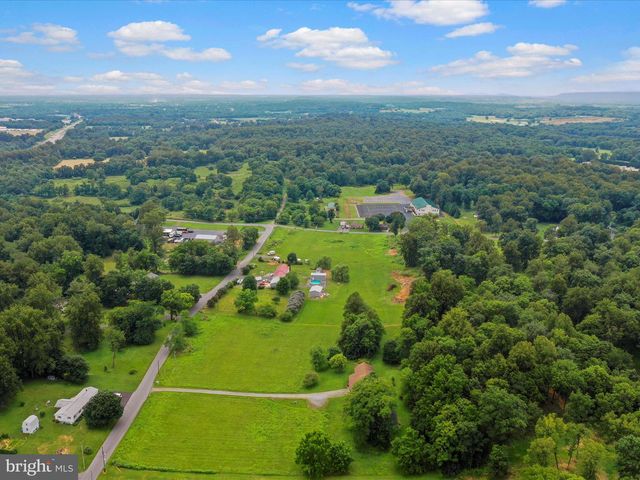 205 CLYDE BORUM RD, Inwood, WV 25428