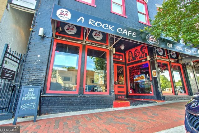 4860 White Street, Sugar Hill, GA 30518