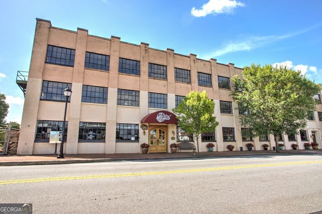 4860 White Street, Sugar Hill, GA 30518