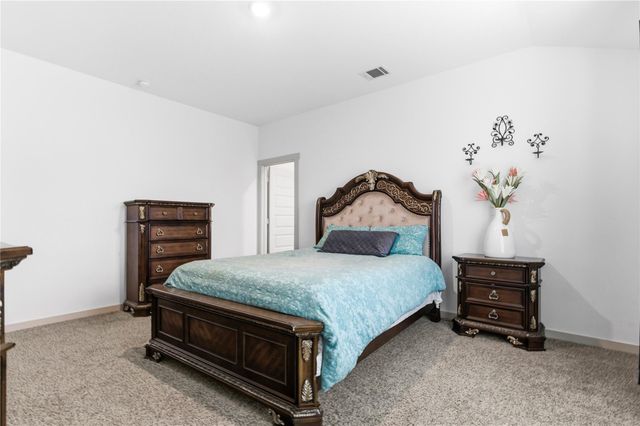 610 Lost Creek Drive, Baytown, TX 77523