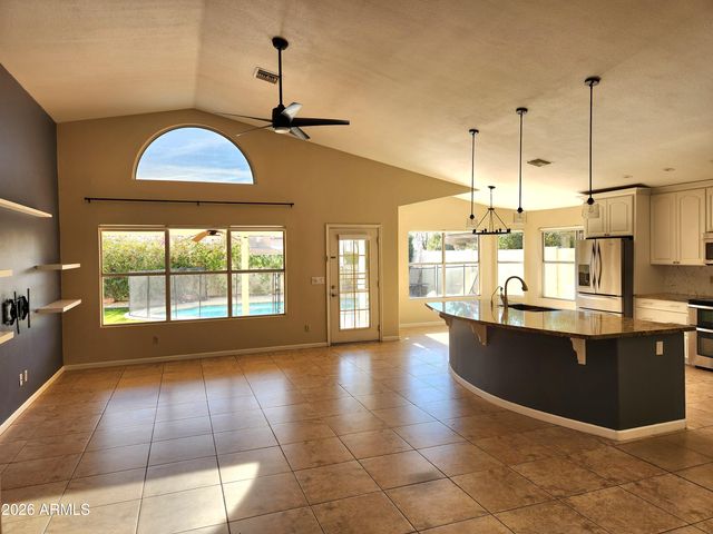 15013 S 46TH Place, Phoenix, AZ 85044