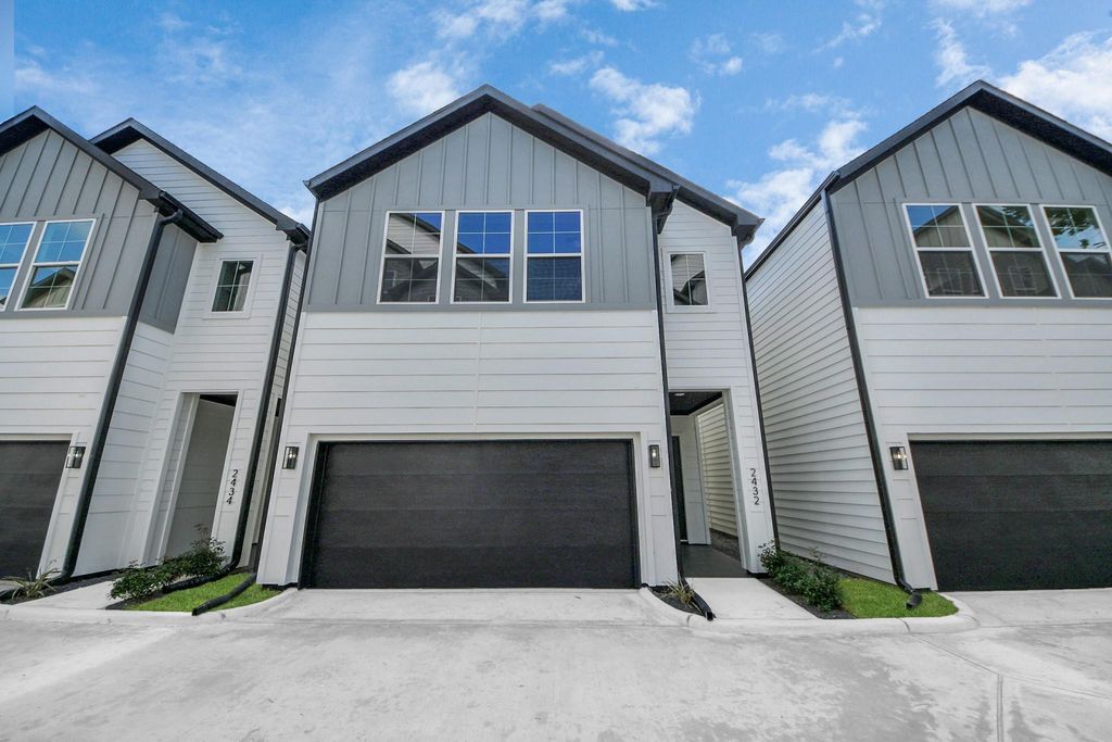 2432 Harrington Street, Houston, TX 77026