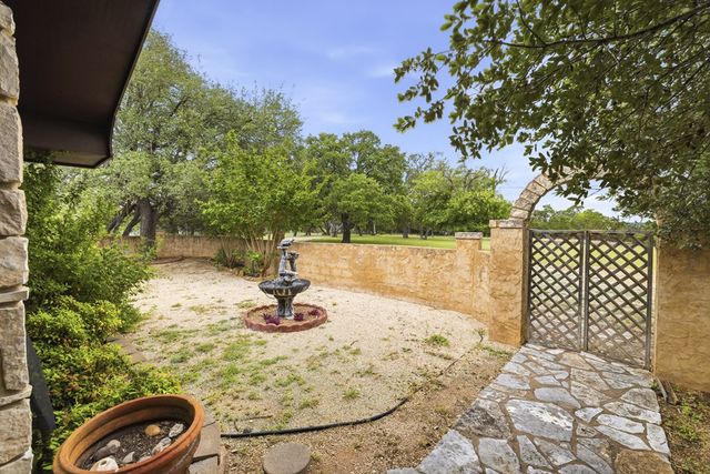 203 Cave Springs Dr, Hunt, TX 78024