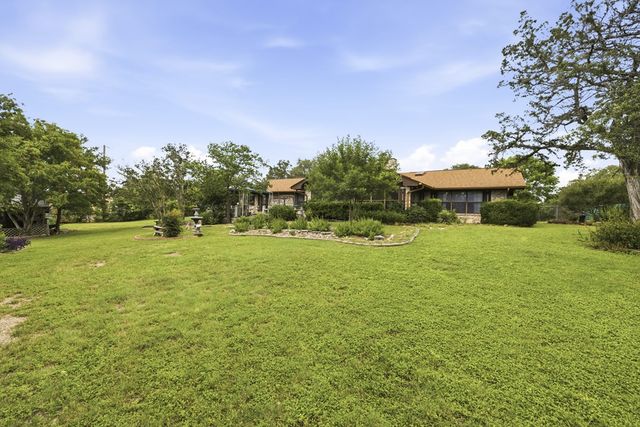 203 Cave Springs Dr, Hunt, TX 78024