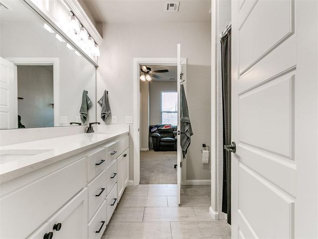 5704 Tiger Stone Drive, Mustang, OK 73064