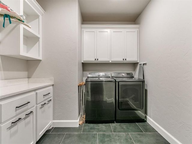 5704 Tiger Stone Drive, Mustang, OK 73064