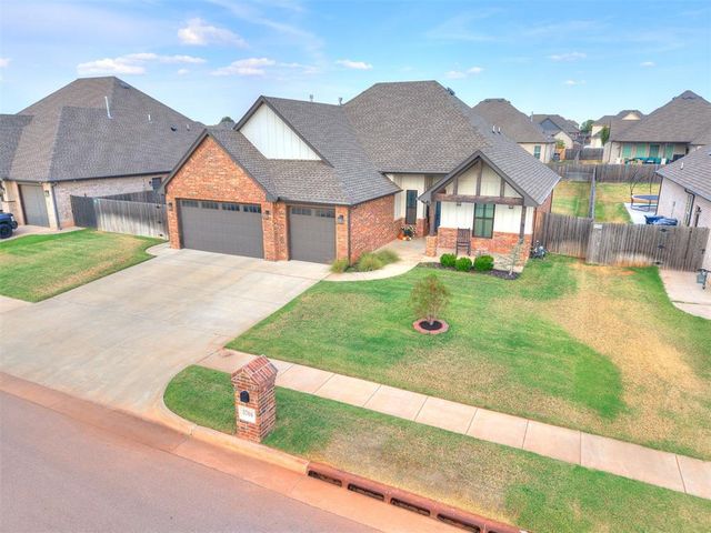 5704 Tiger Stone Drive, Mustang, OK 73064