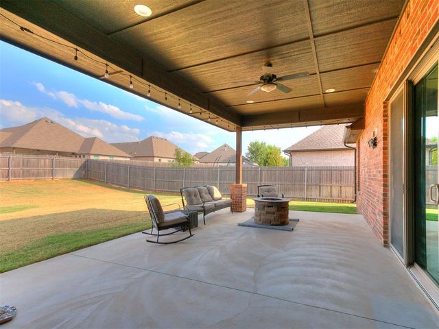 5704 Tiger Stone Drive, Mustang, OK 73064
