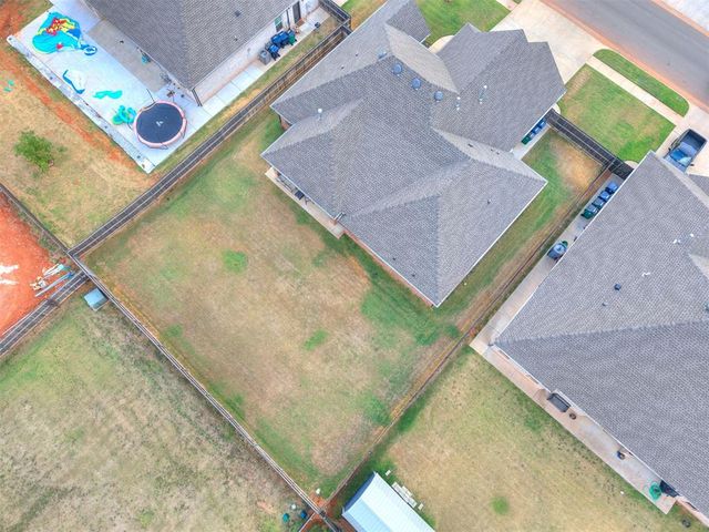5704 Tiger Stone Drive, Mustang, OK 73064